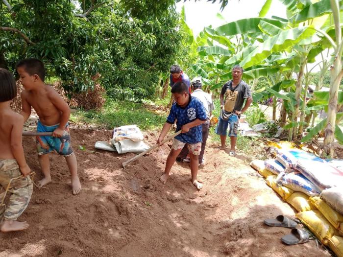 Tard Noi (Farng) Christian Fellowship Church Affected by flash floods 02