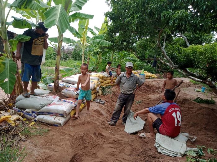 Tard Noi (Farng) Christian Fellowship Church Affected by flash floods 03