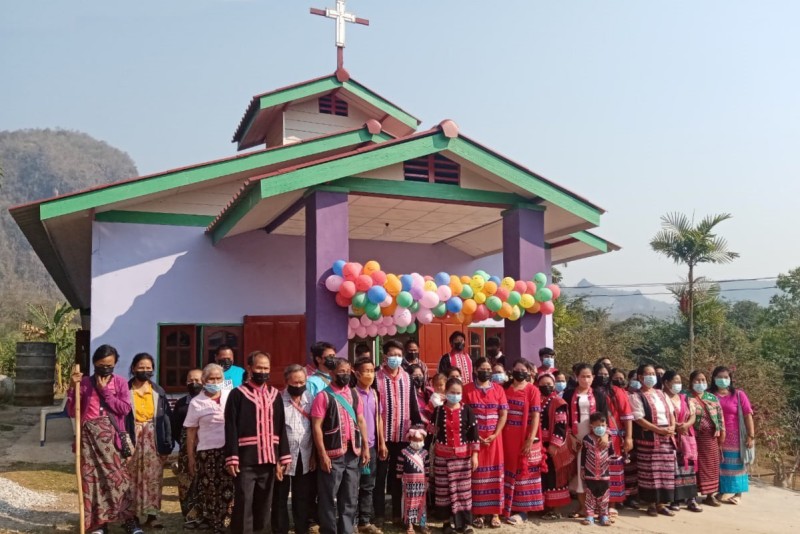 Huay Ja Karn Praise Church 2 01