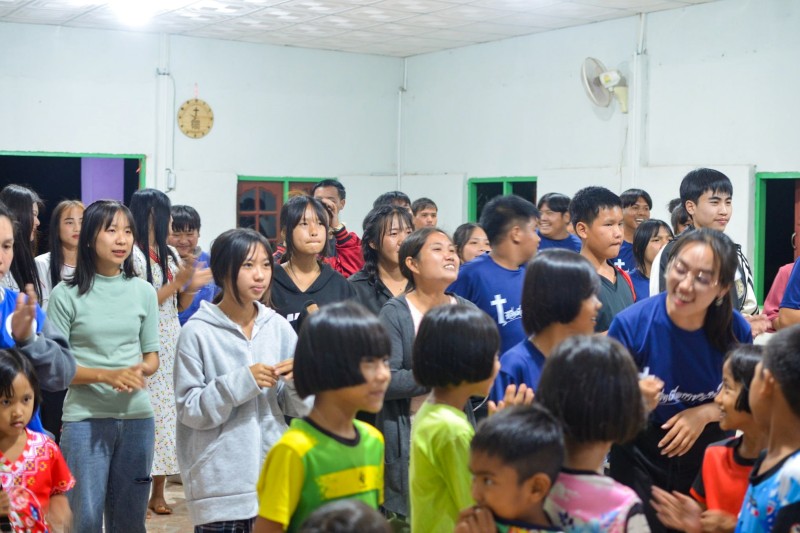 Vision Thailand Ministry Churches’s Youth Revival Worship 03