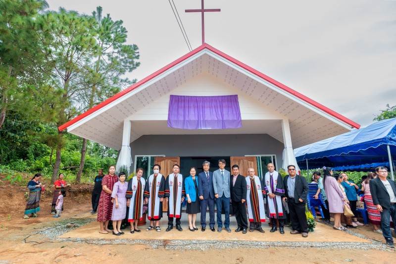 Ceremony to consecrate the Vision Thaiand Church Khunkhon to God 02