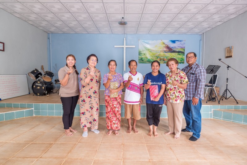 The Women's Committee of Vision Thailand Christian Fellowship visited female God’s servants, pastors, and the churches in the Northern Region. 09