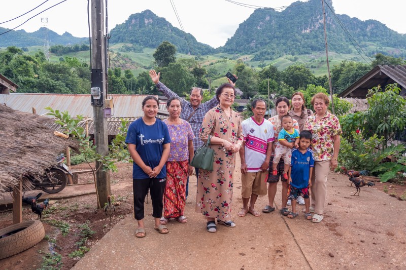 The Women's Committee of Vision Thailand Christian Fellowship visited female God’s servants, pastors, and the churches in the Northern Region. 11